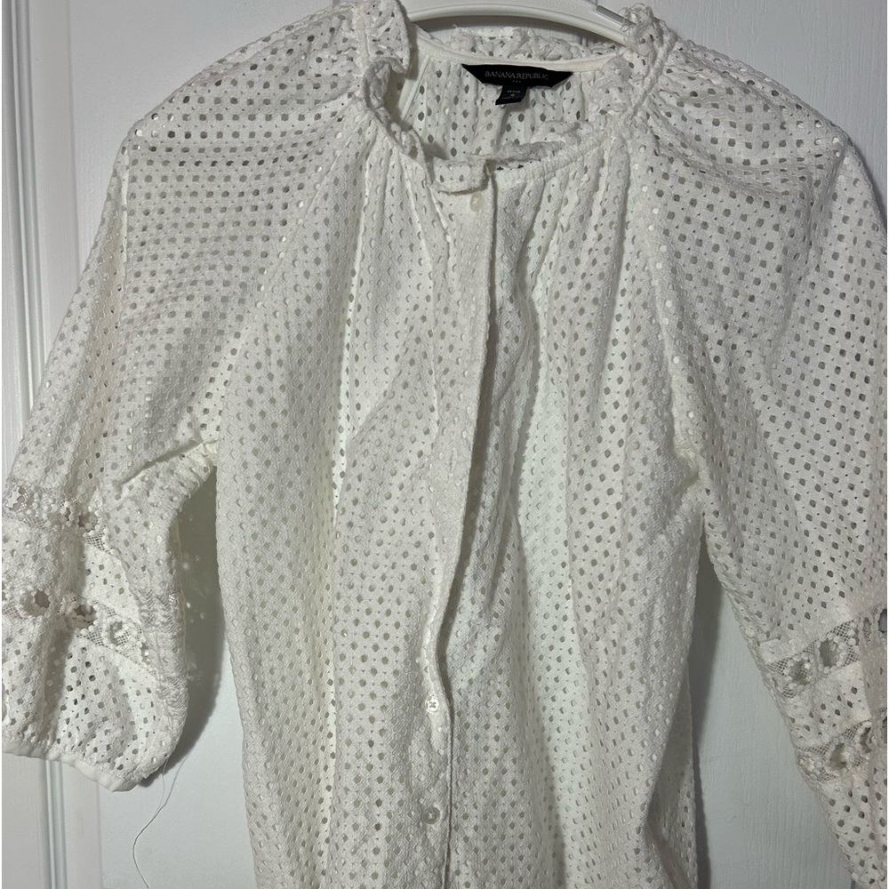 Banana Republic lace top